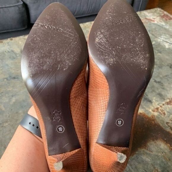 DKNY Tan Camel High Heels Snakeskin Size 10 - Picture 7 of 9